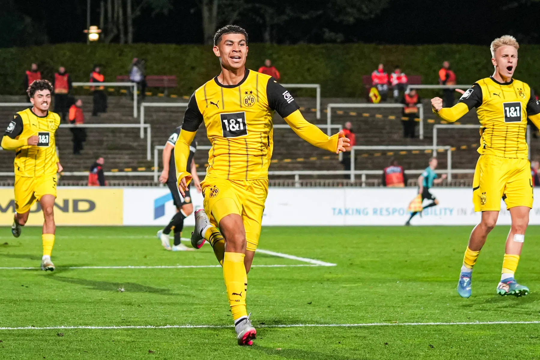 Ex-amateur Jordi Paulina wordt beter én letterlijk sneller bij Dortmund