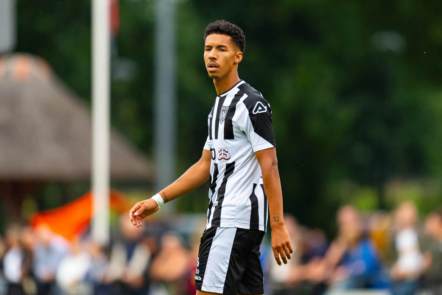 Rampdebuut voor Roosken bij Huddersfield Town duurt maar tien minuten