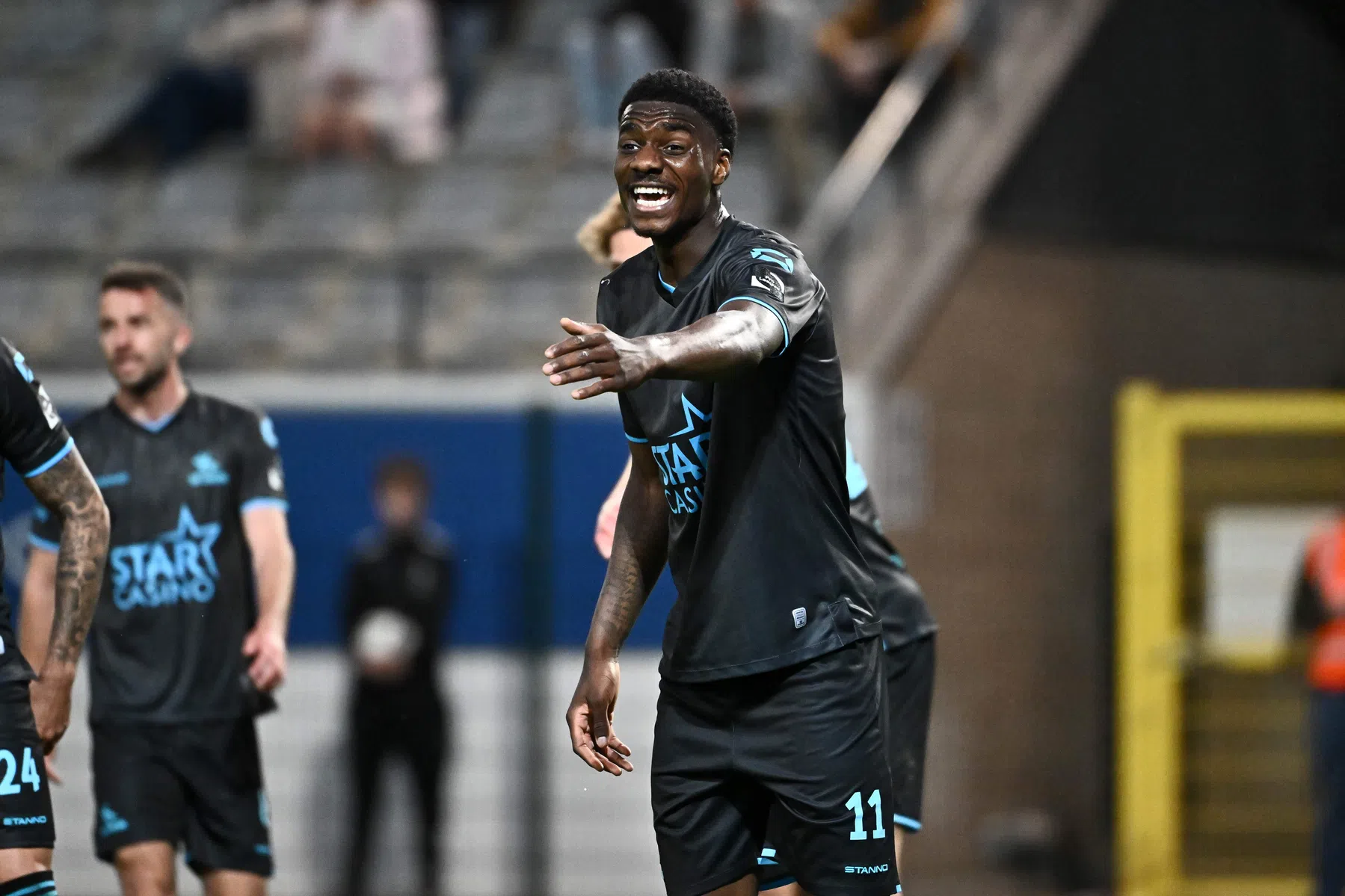 AS Monaco pusht voor Banzuzi, West Ham mengt zich in miljoenengevecht