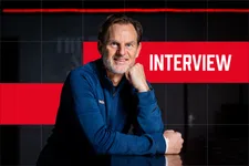 Thumbnail for article: Ronald de Boer: 'Er waait weer een frisse wind bij Ajax'