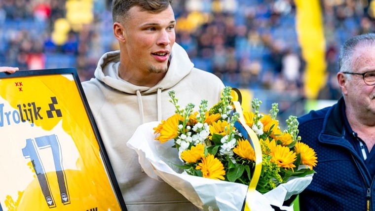 Van Hooijdonk: 'Ik heb heel lang gebeld met Hoefkens'