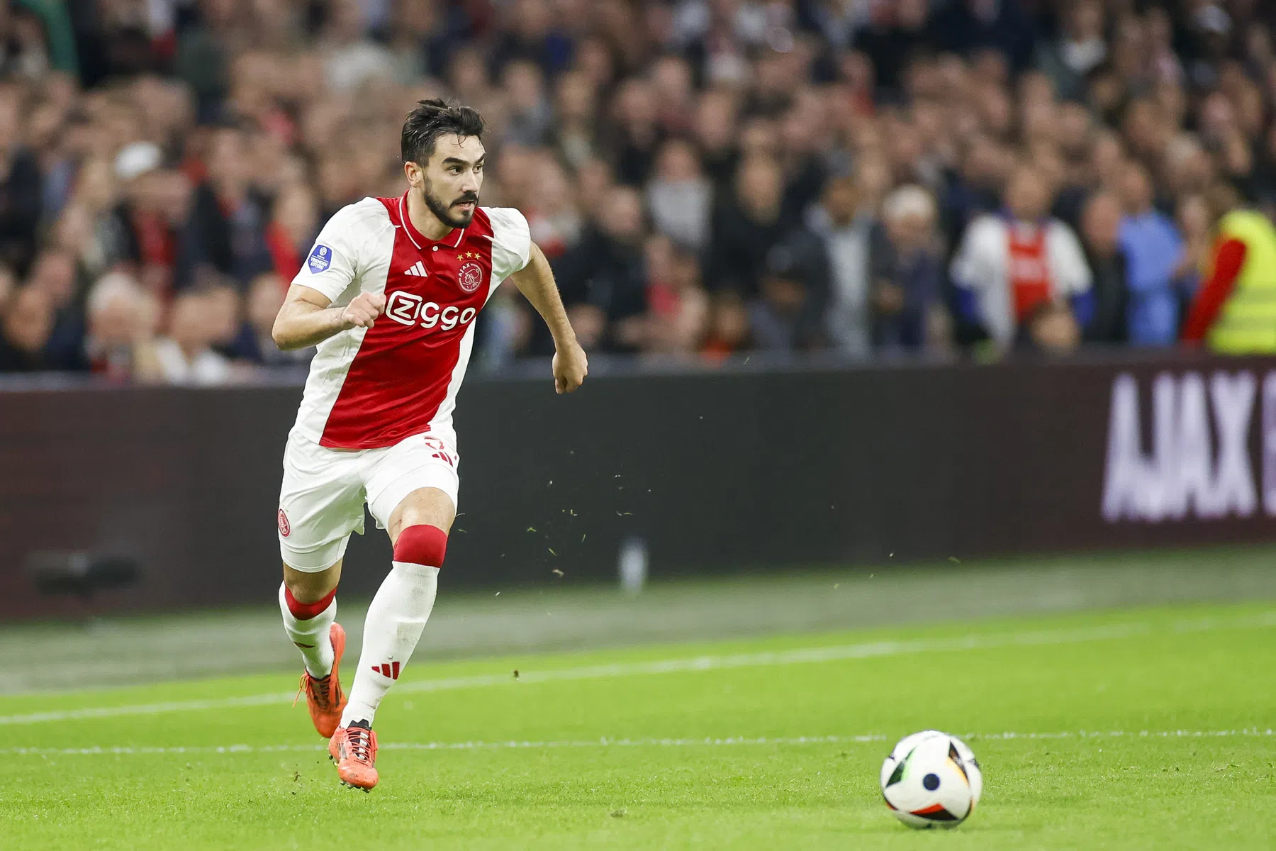 Ajax mist duo en heeft Sutalo terug voor bekerwedstrijd tegen AZ