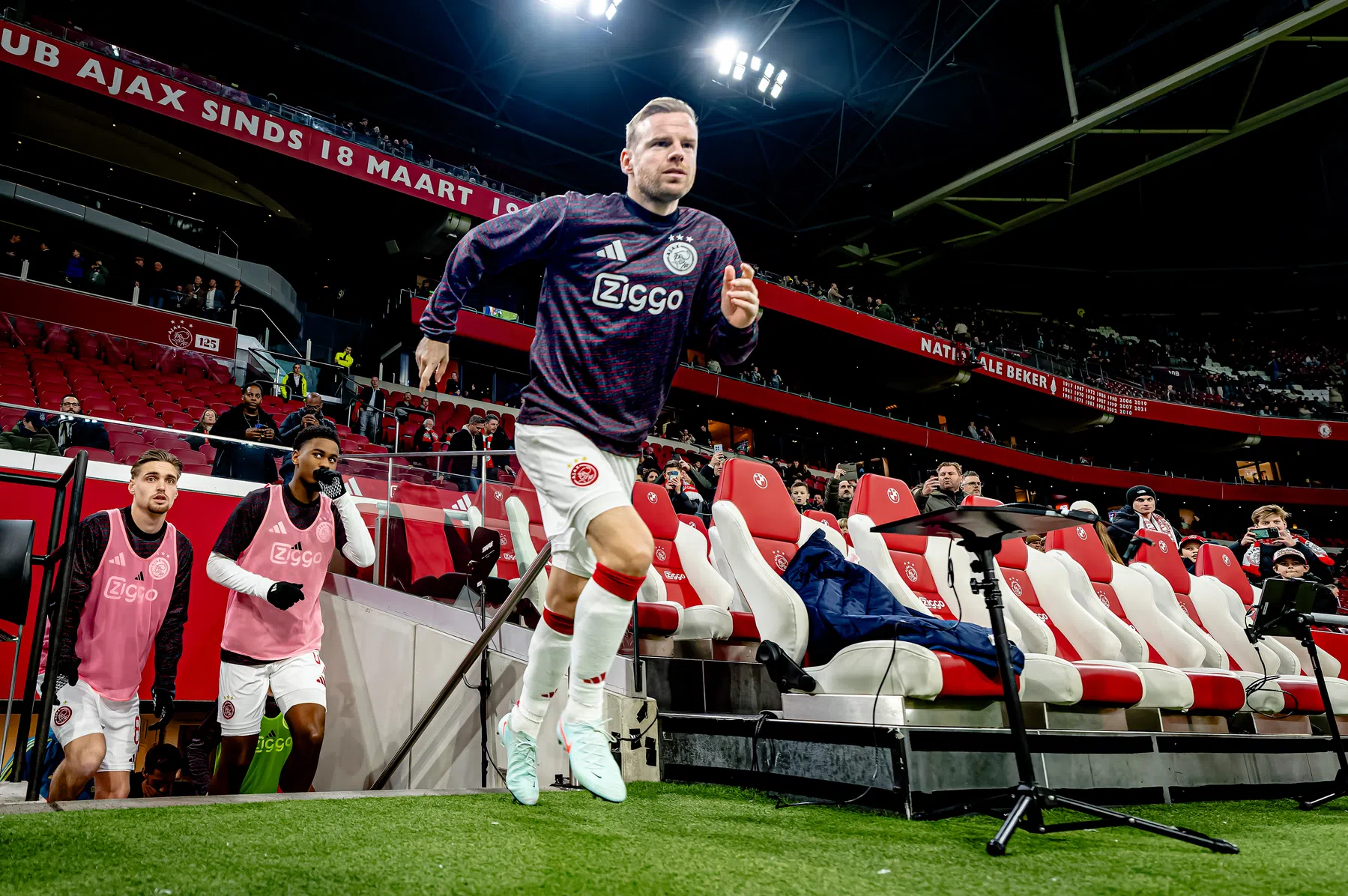 Klaassen sprak nog niet met clubleiding Ajax over aflopend contract