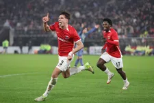 Thumbnail for article: AZ schakelt kleurloos Ajax uit dankzij Goes en supersub Meerdink