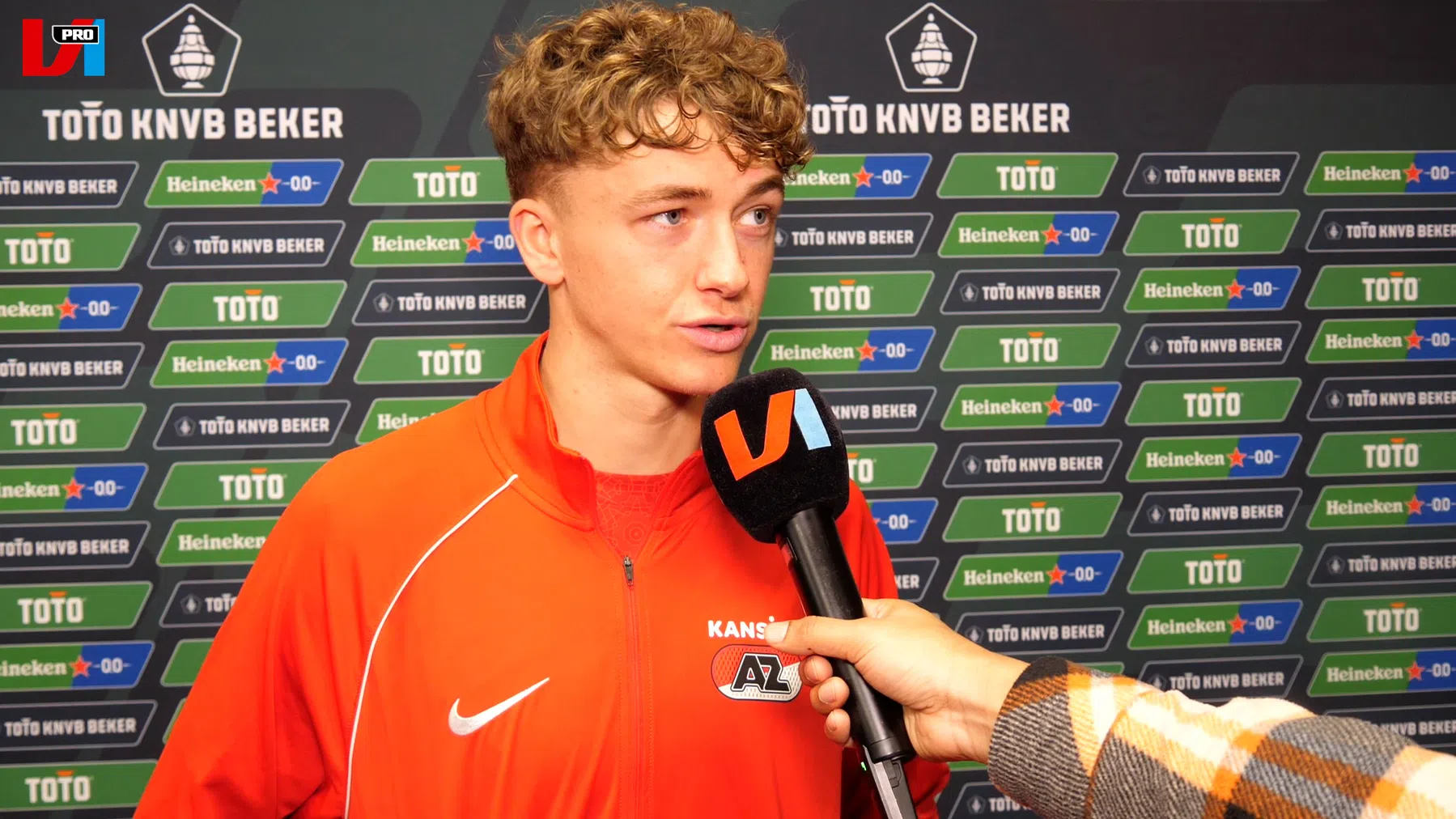 Mijnans trots na nieuwe zege op Ajax: 'Zit veel meer rek in'