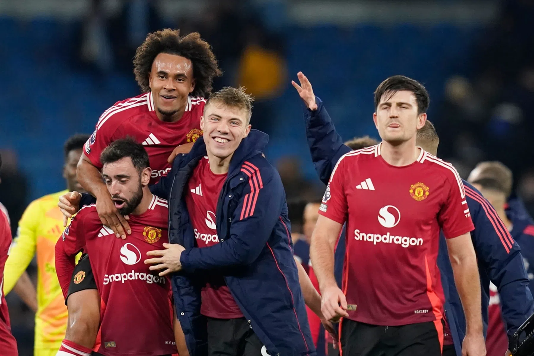 Bruno Fernandes geniet van Zirkzee: 'Hij komt sterker terug'