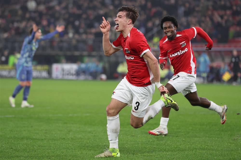 'AZ hoeft niet eens top te zijn om Ajax te verslaan, dat zegt genoeg'