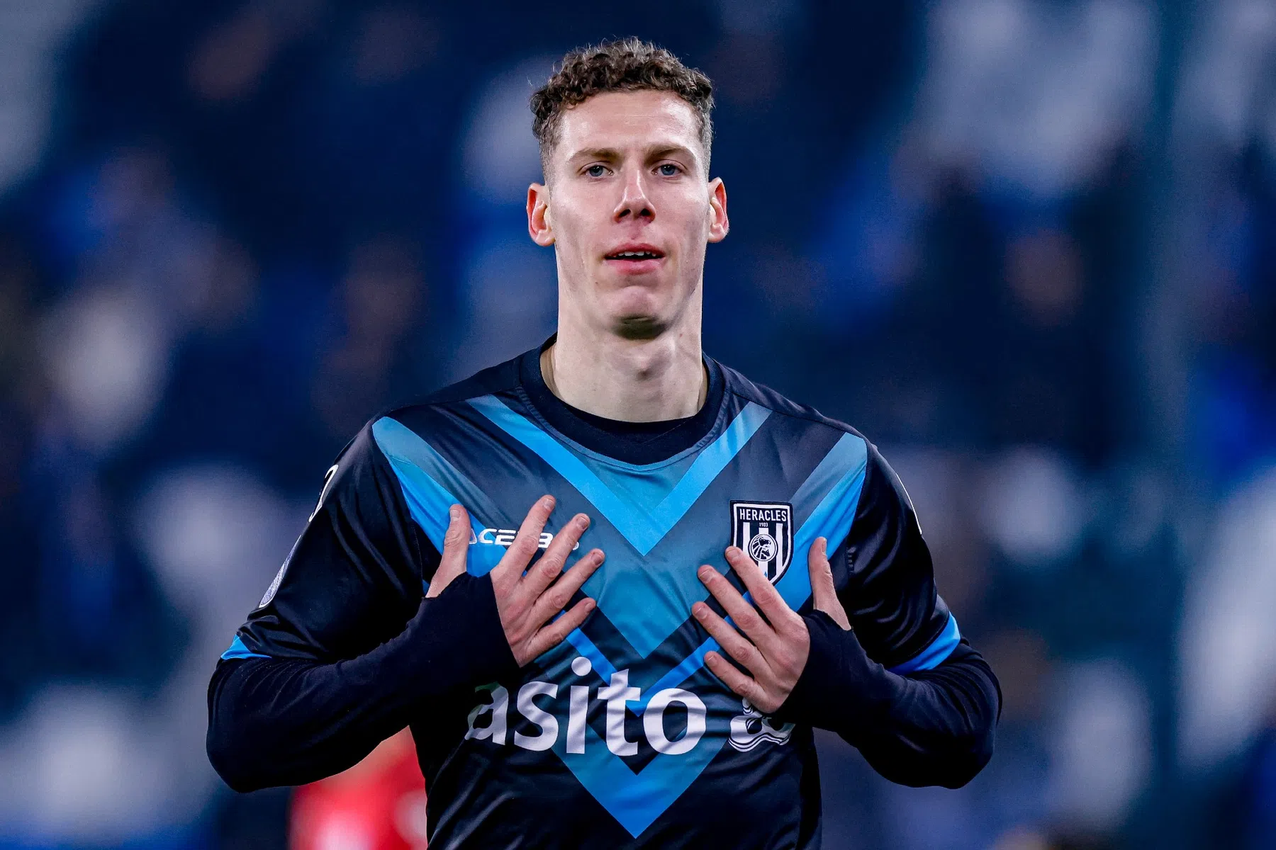 Heracles plaatst zich onder meer door 'Hallertje' voor kwartfinale beker