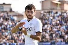 Thumbnail for article: Overgang naar PSG brengt Kvaratskhelia in illuster wintertransferrijtje