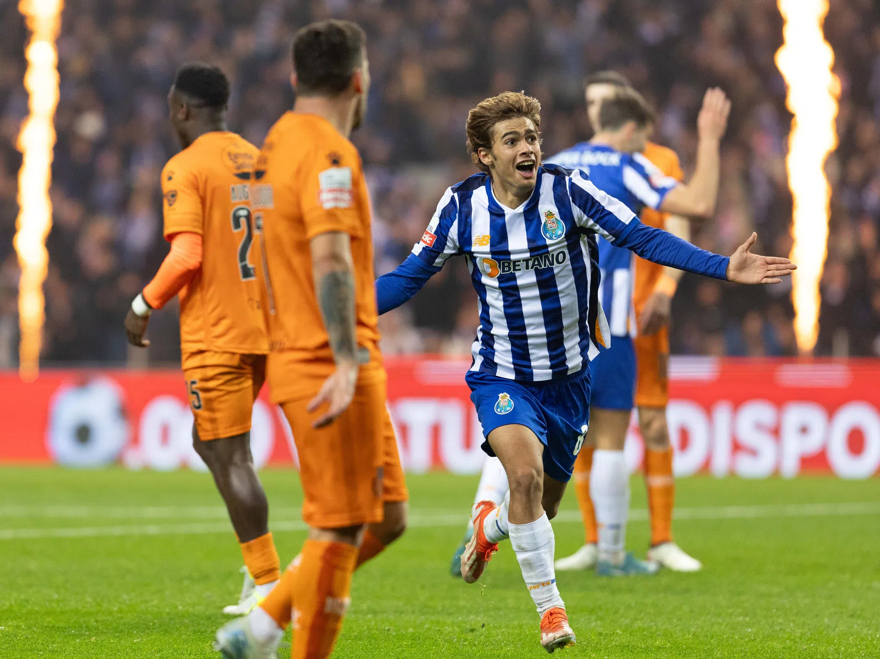 Rodrigo Mora, de piepjonge sensatie van FC Porto