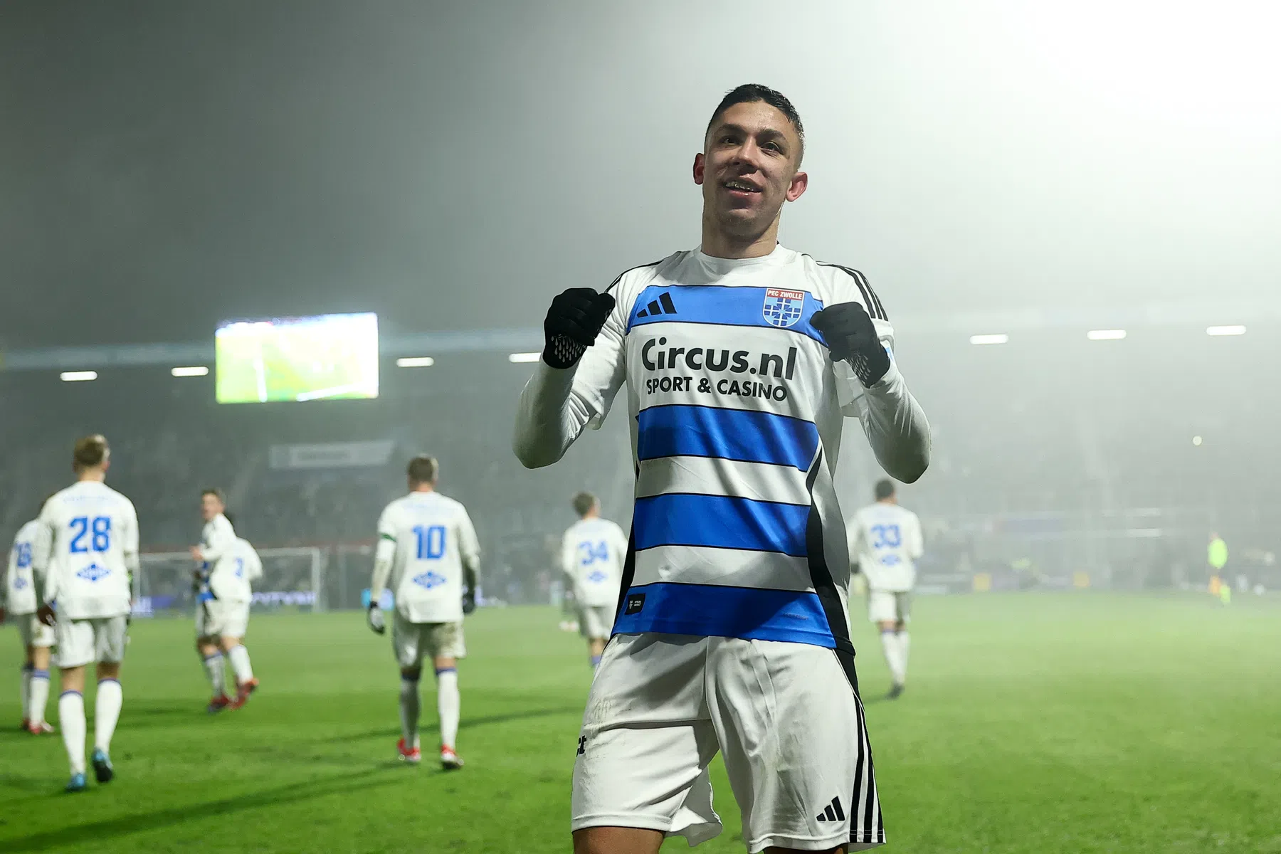 Krastev zorgt voor blije gezichten: 'Tegen het beste team uit de competitie'