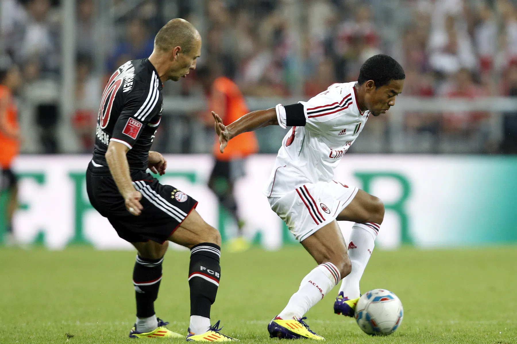 Emanuelson over de Milan-ploeggenoot die 'by far' meeste indruk maakte