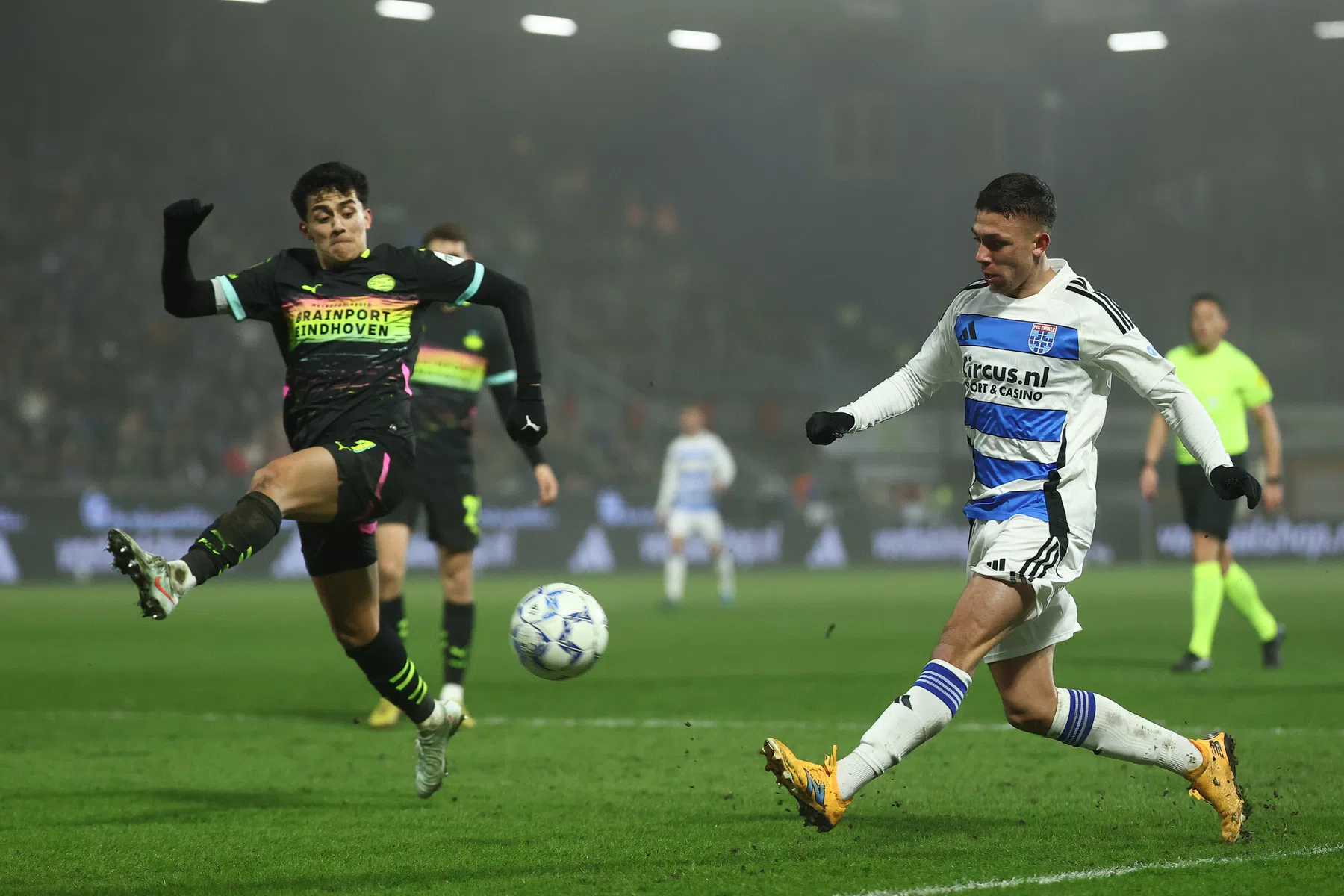 PEC stunt tegen ploeterend PSV dankzij beauty's van Krastev