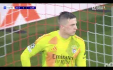 Thumbnail for article: Krankzinnig doelpunt bij Benfica-Barça: bekijk hier de beelden