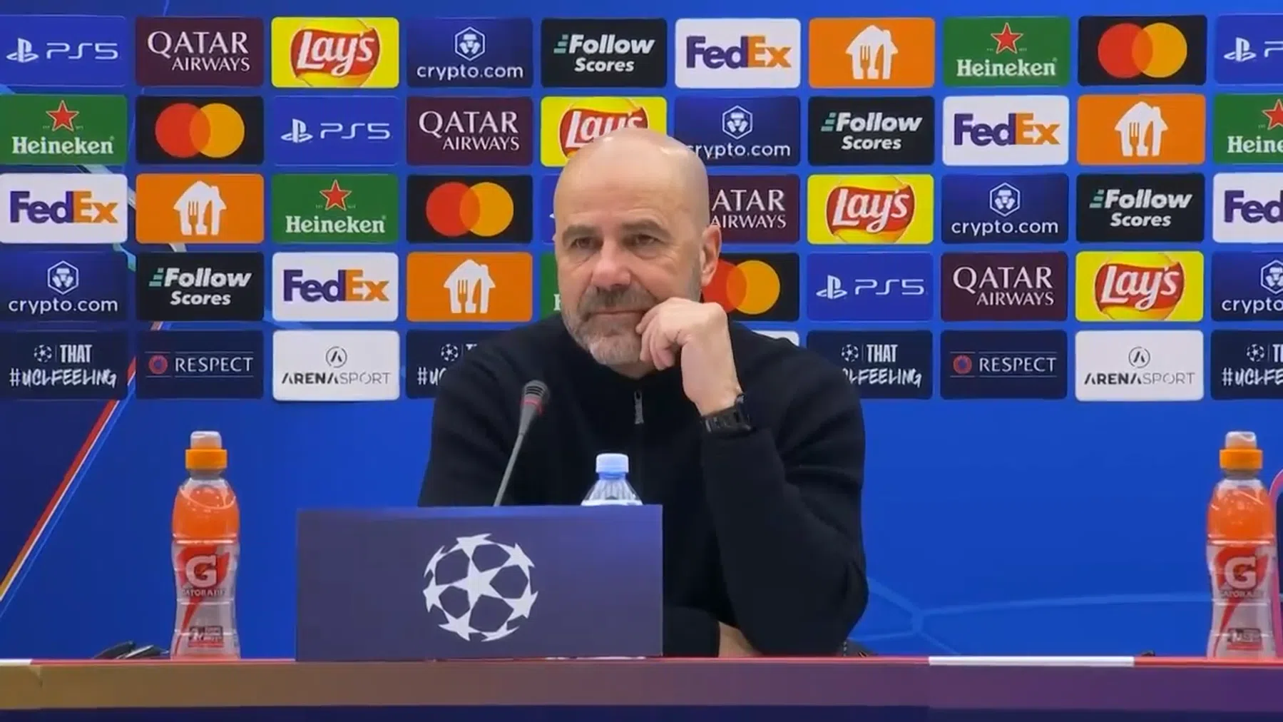 Bosz lovend over debutant Kuhn: 'Hij heeft het uitstekend gedaan'