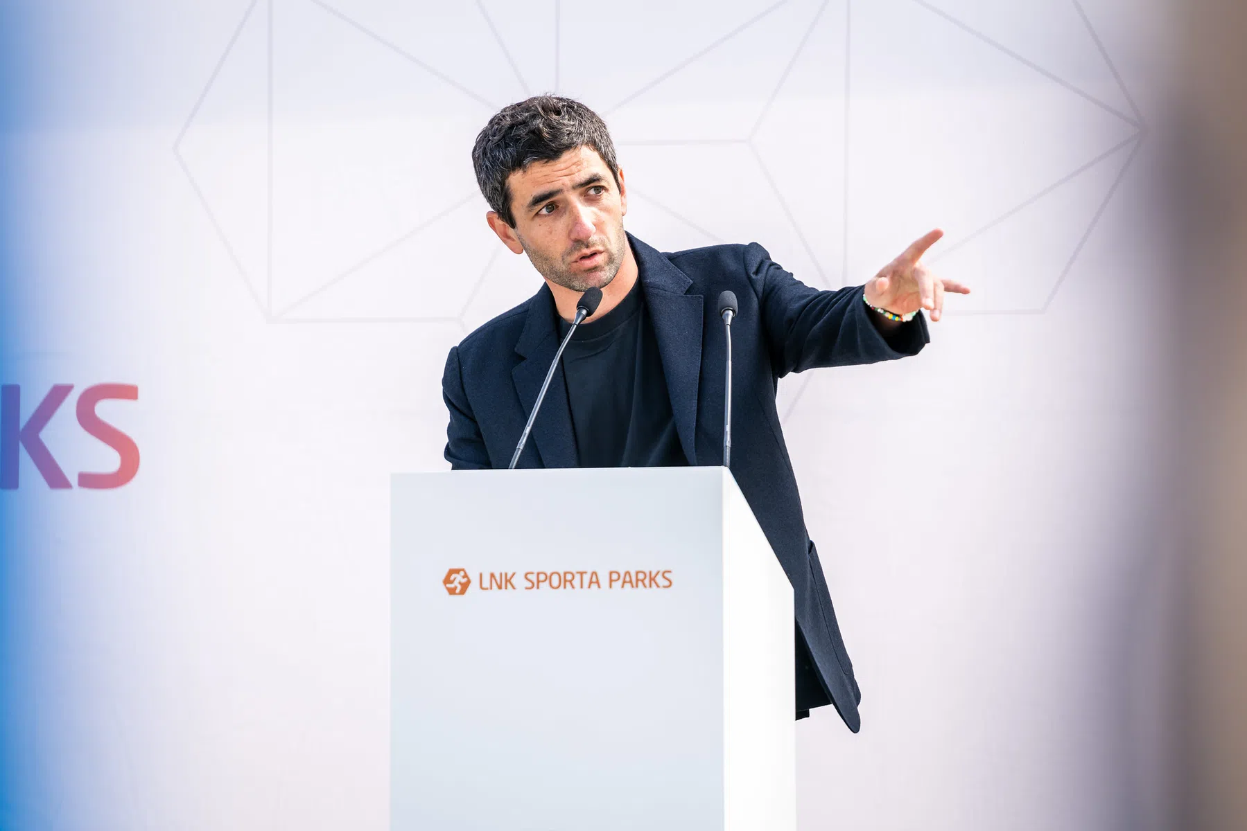 RFS-president looft enorme winstpremie uit na zege op Ajax