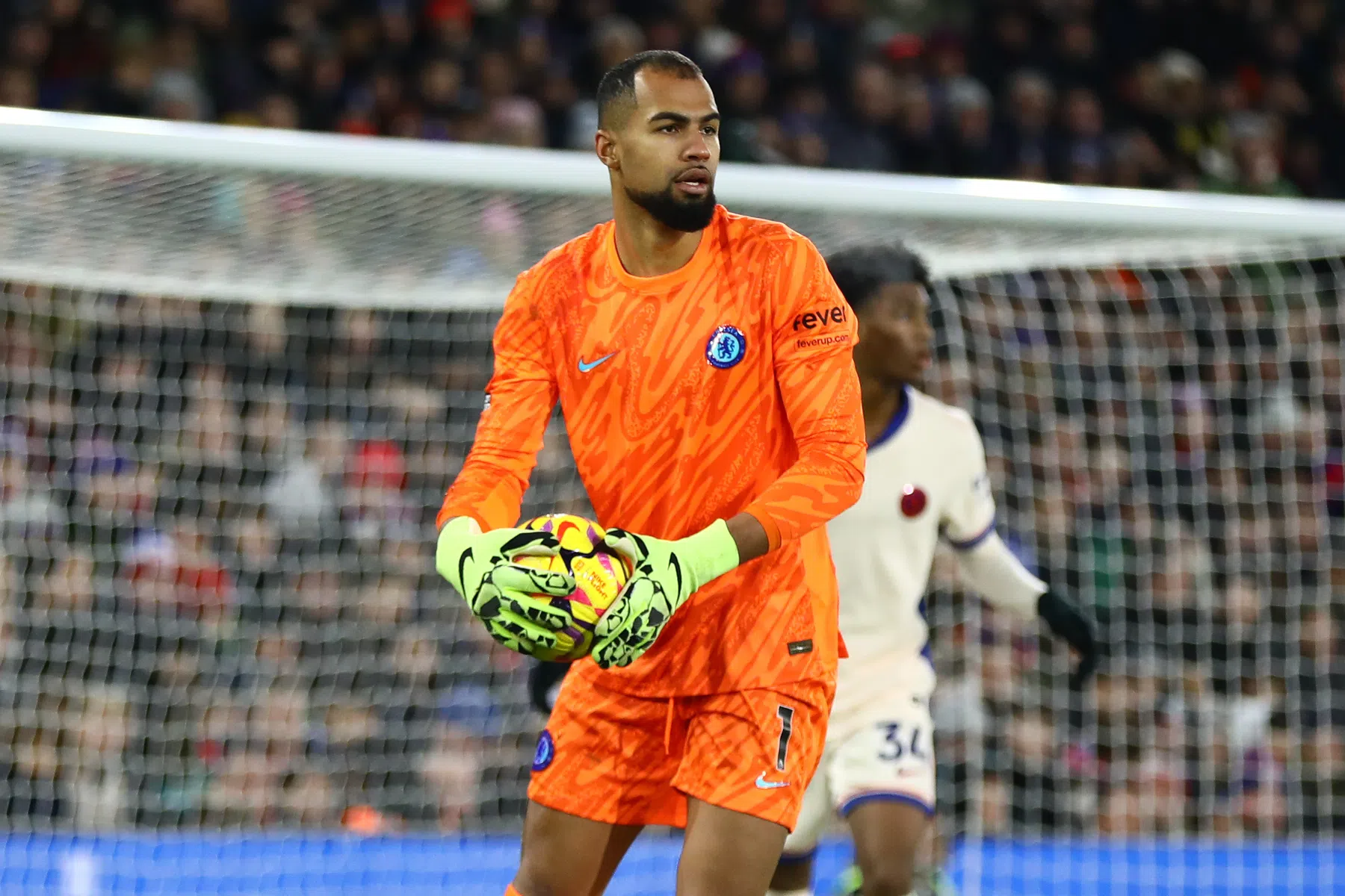 Chelsea-coach Maresca spreekt zijn twijfels over eigen keeper uit