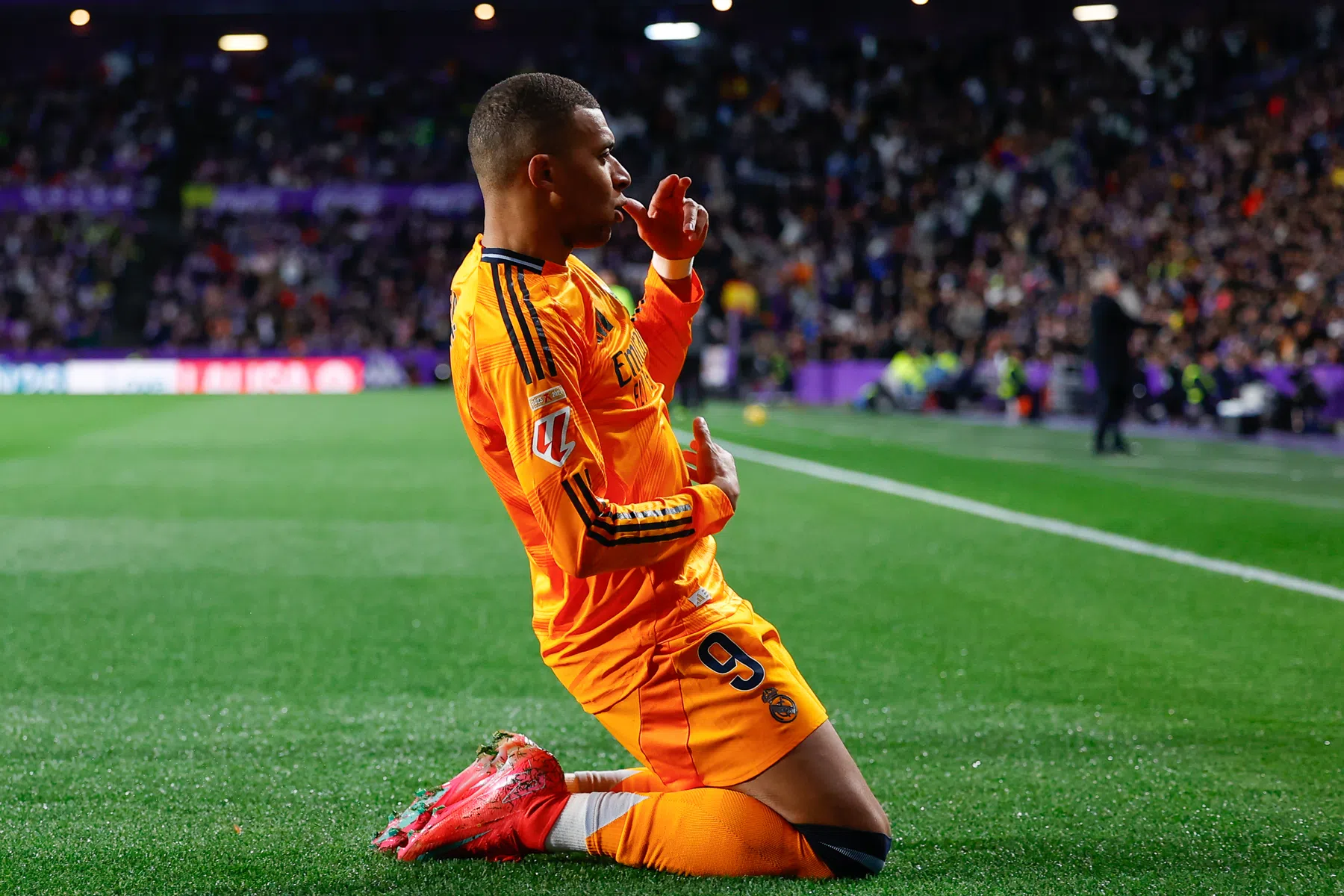 Mbappé onderschrijft topvorm met eerste hattrick voor Real Madrid