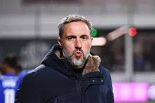 Thumbnail for article: Trainer Bastia verliest zelfbeheersing en laat zich gaan jegens tegenstander