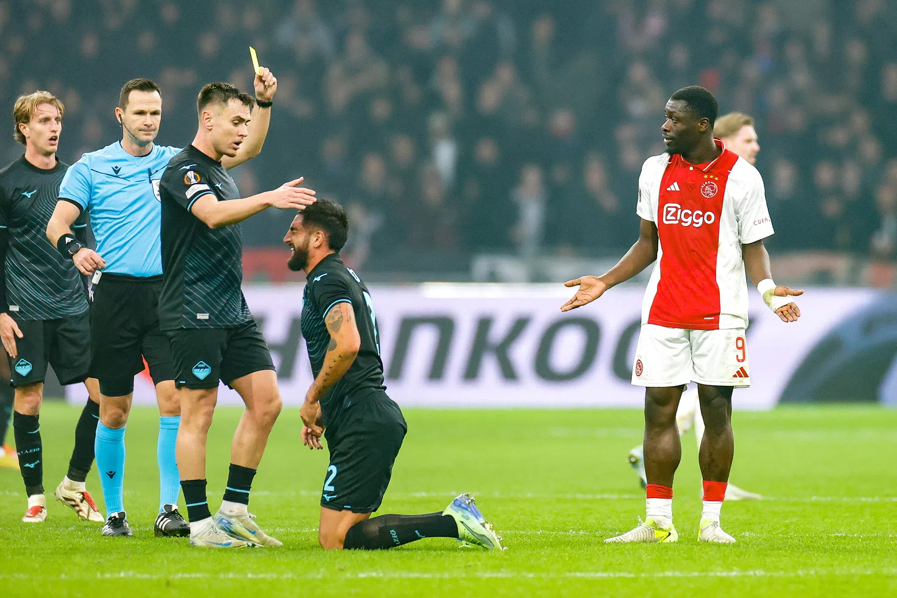 De Boer begrijpt niets van interesse in Brobbey: 'Ik vind het ongelooflijk'