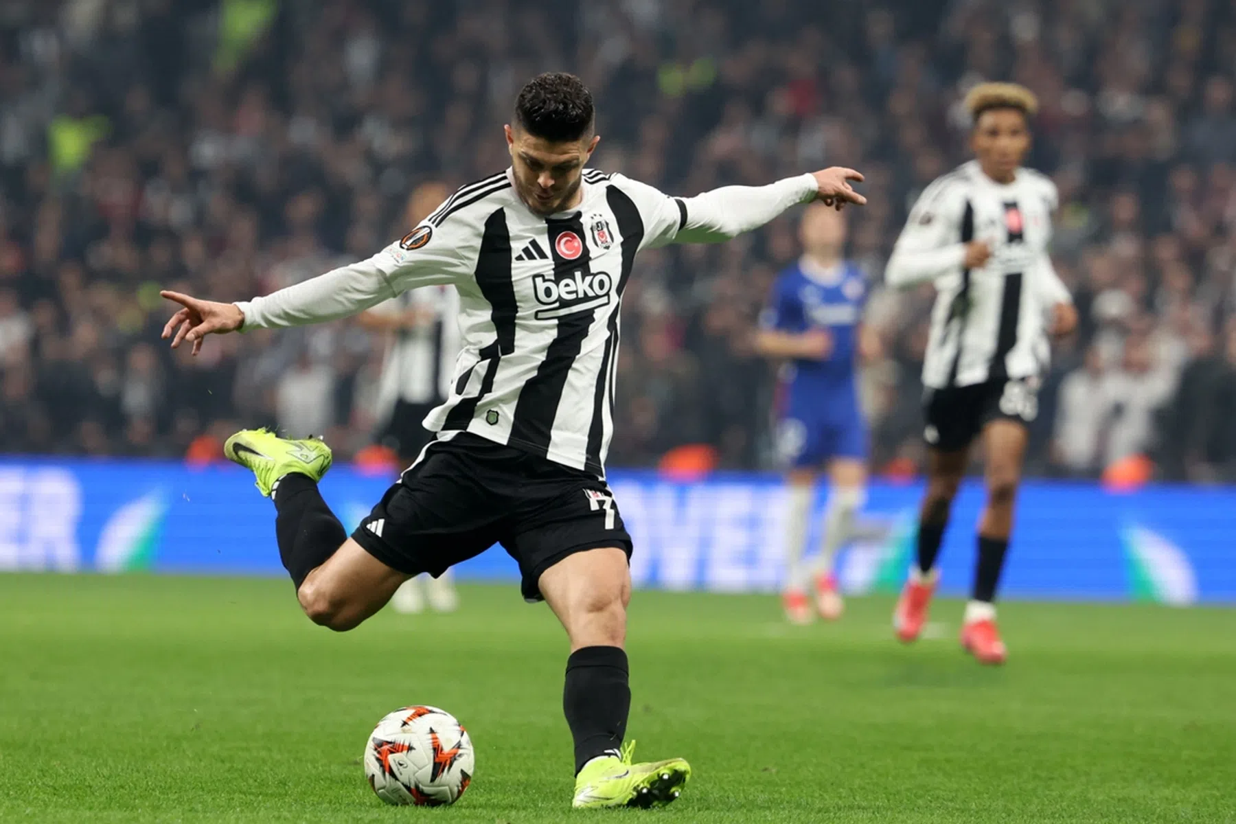 Besiktas reist met zure nasmaak af naar Enschede