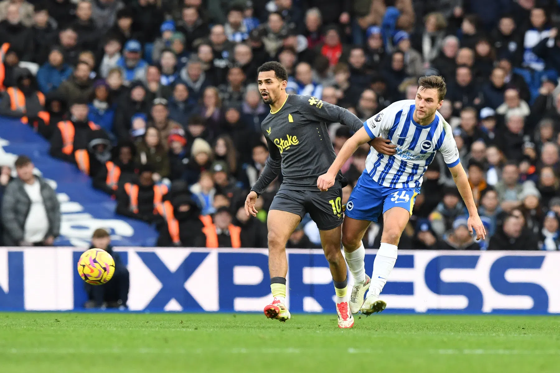 Veltman verdedigt zich na schlemielenrol bij Brighton