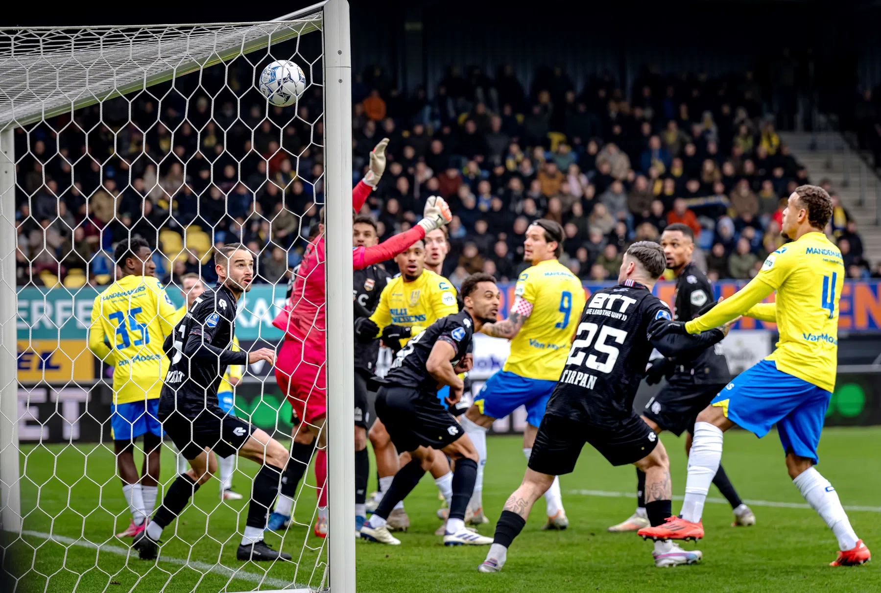 Schrijf RKC Waalwijk nog niet af
