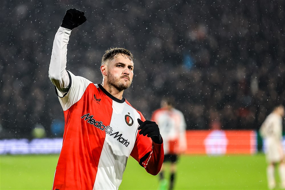 'Bij meer dan 35 miljoen vertrekt Gimenez bij Feyenoord uit clubbelang'
