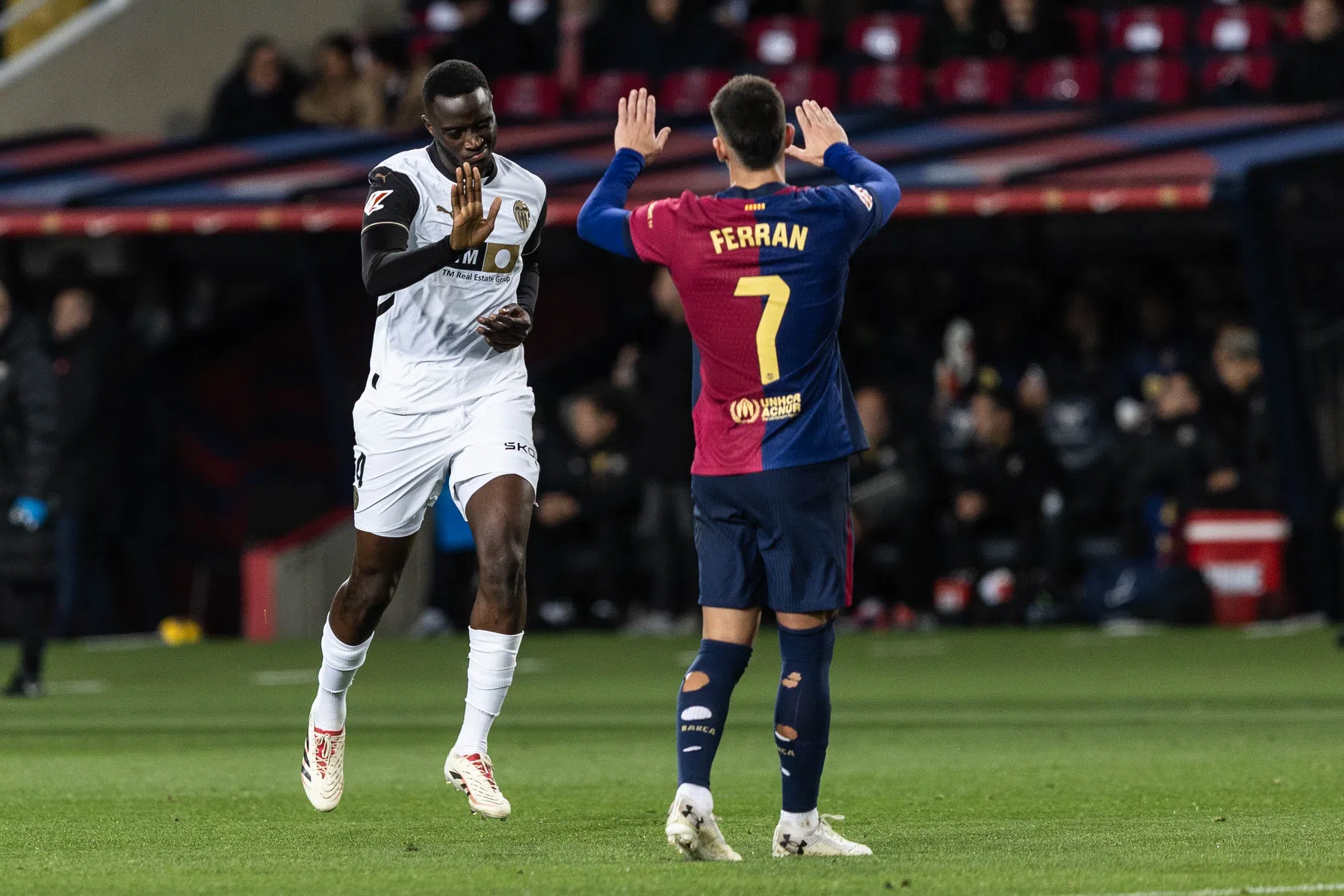 Rentree Diakhaby enige lichtpuntje op avond vol 'schaamte' voor Valencia