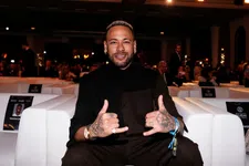 Thumbnail for article: Brazilië in rep en roer: superster Neymar tekent bij jeugdliefde Santos