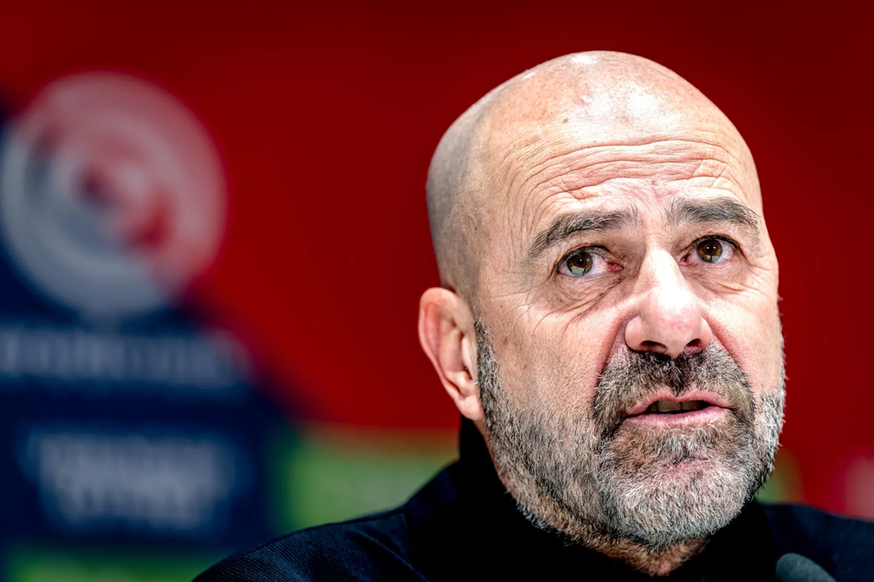 Bosz lovend over Slot: 'Wat hij bij Feyenoord deed, zie je nu ook bij Liverpool'