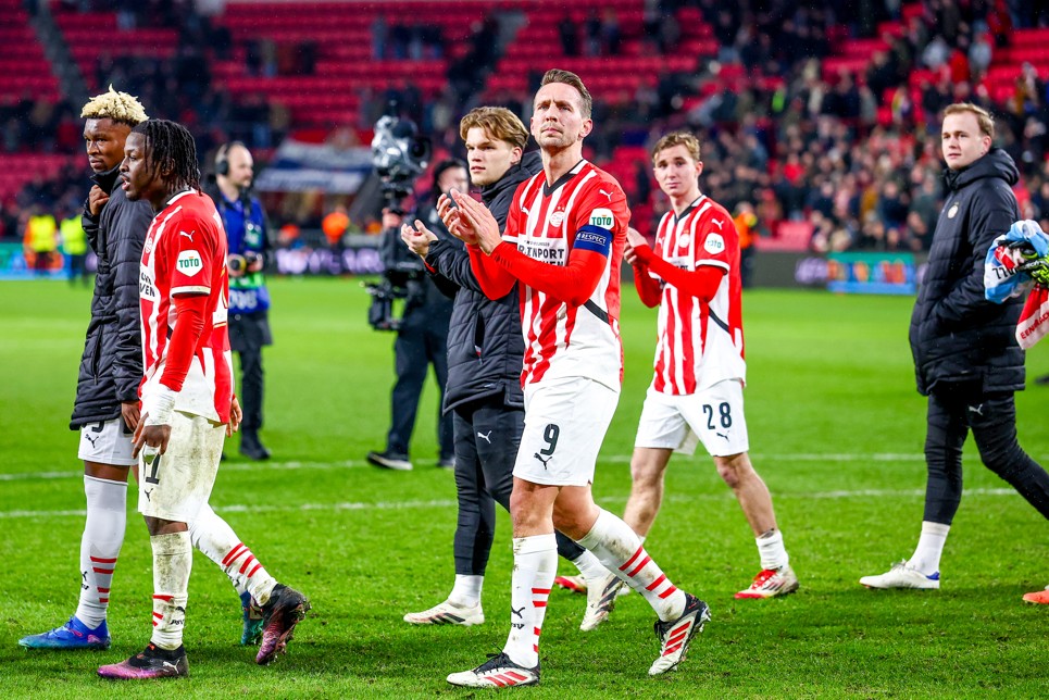 Luuk de Jong prijst concurrent: 'Fijn dat Pepi en ik af kunnen wisselen'