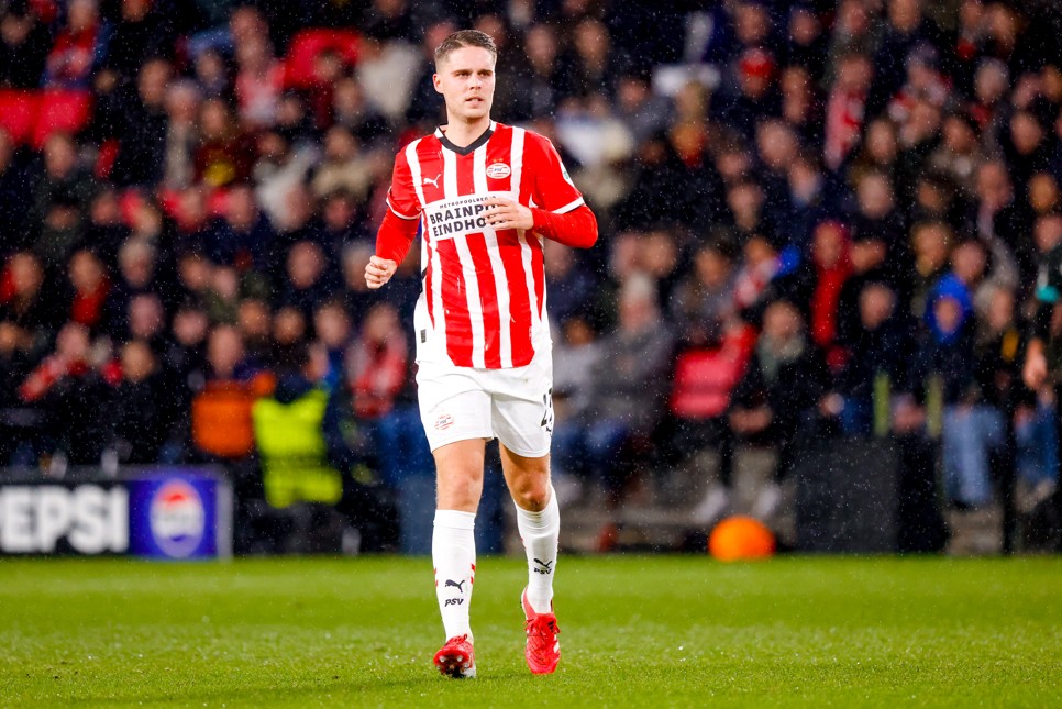 Veerman kijkt uit naar CL-kraker: 'Feyenoord - PSV heeft wel wat toch?'