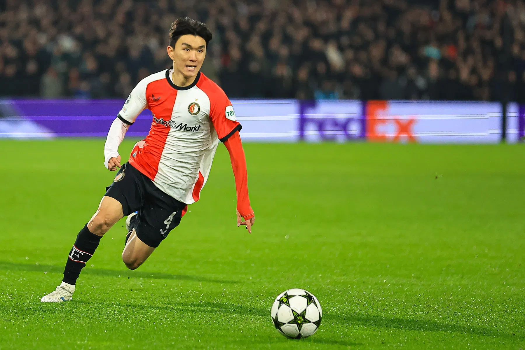 Opstelling Feyenoord: Hwang keert terug, Beelen opnieuw op het middenveld