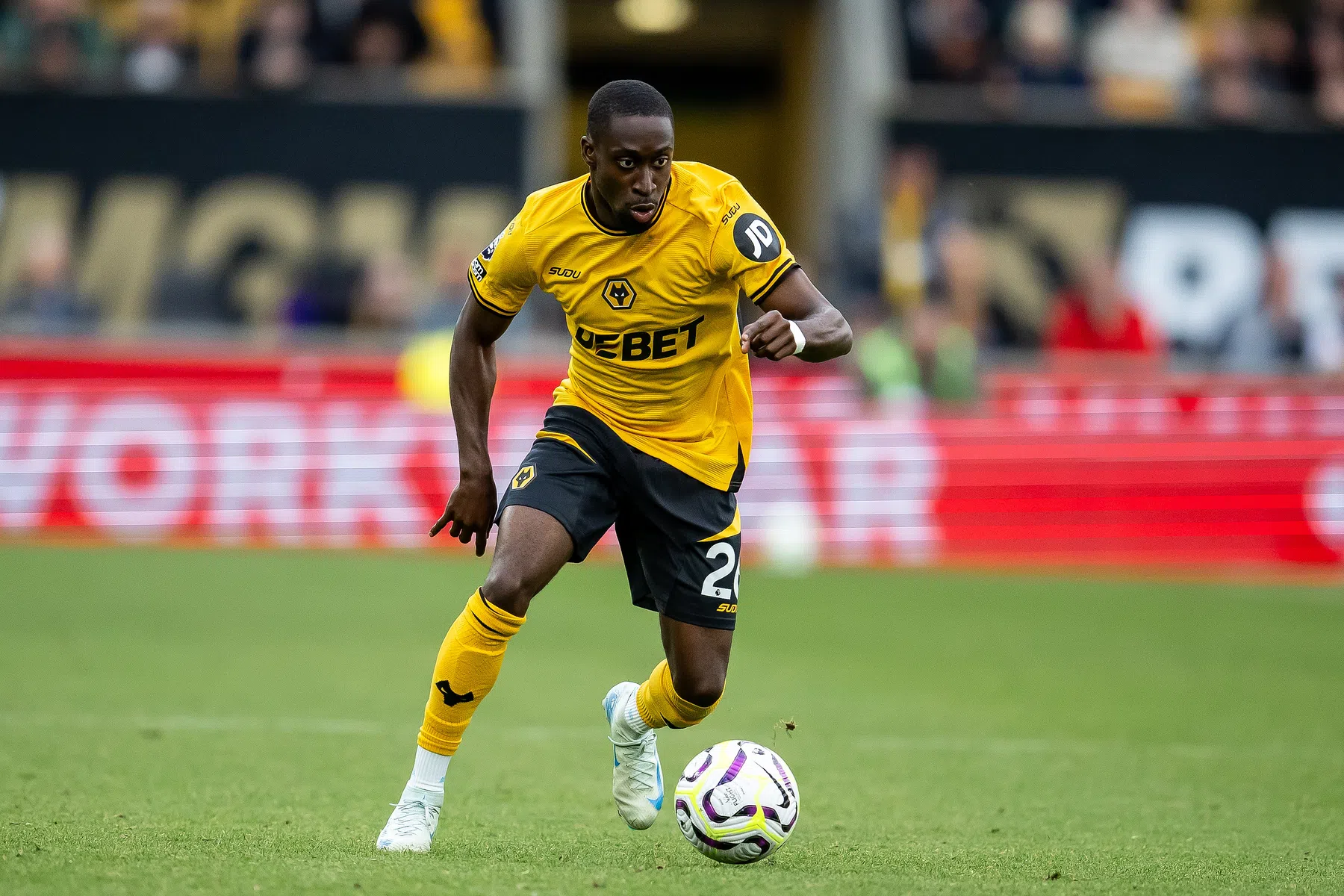 Ajax worstelt met Wolves-eisen voor Forbs