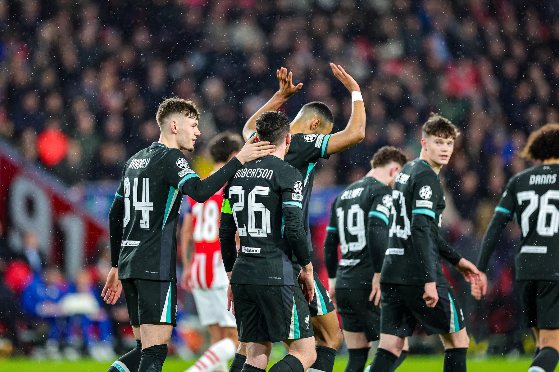 Gakpo voelde de liefde van de PSV-fans: 'Voor mij was het een speciale dag'