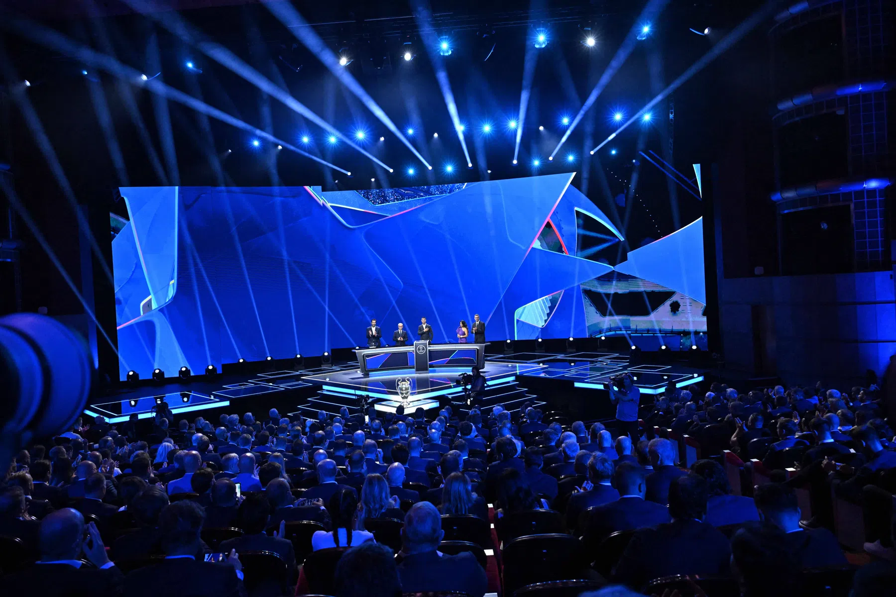 Overzicht CL: deze clubs zijn door en deze teams liggen eruit