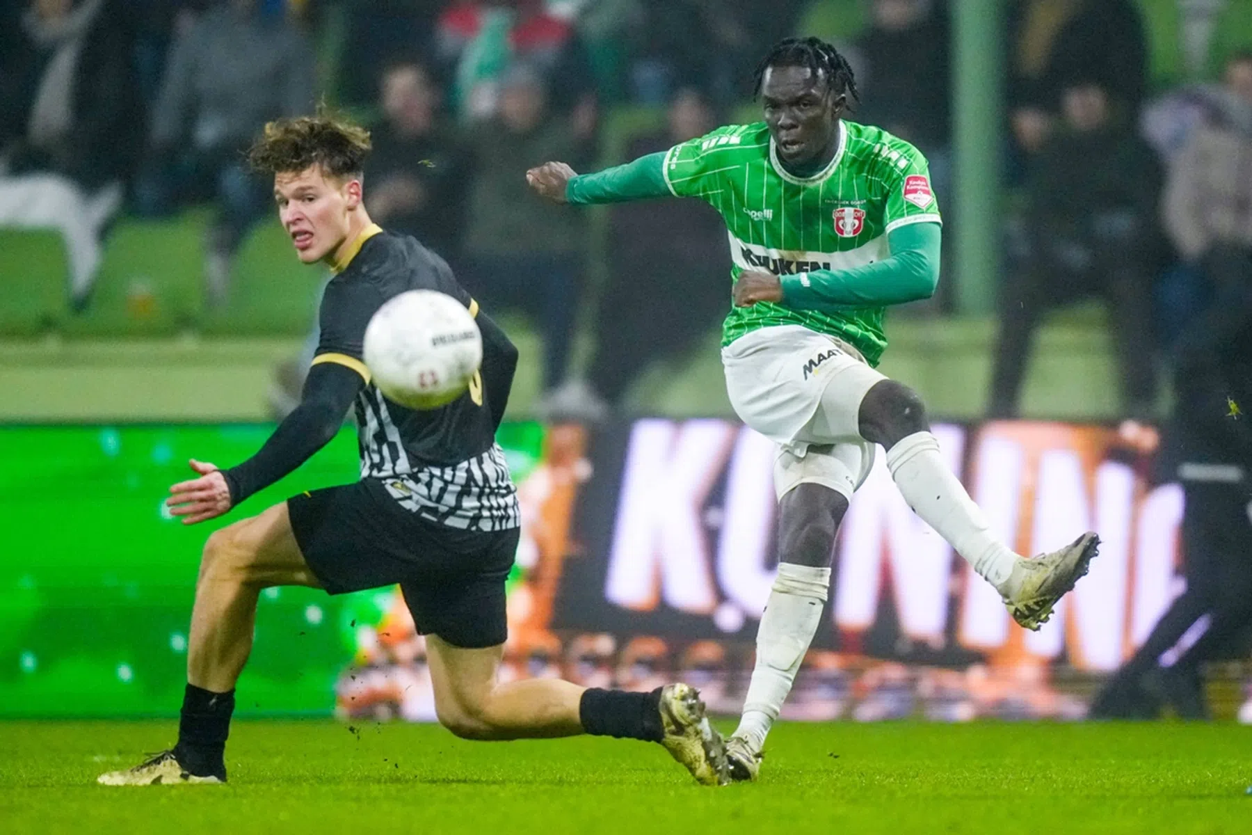 Dordrecht ziet Feyenoord-huurling naar Portugal vertrekken