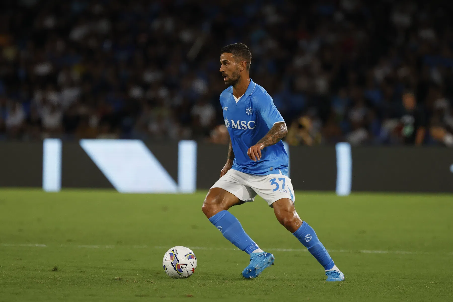 Napoli profiteert door zeer late goal niet van puntenverlies Inter