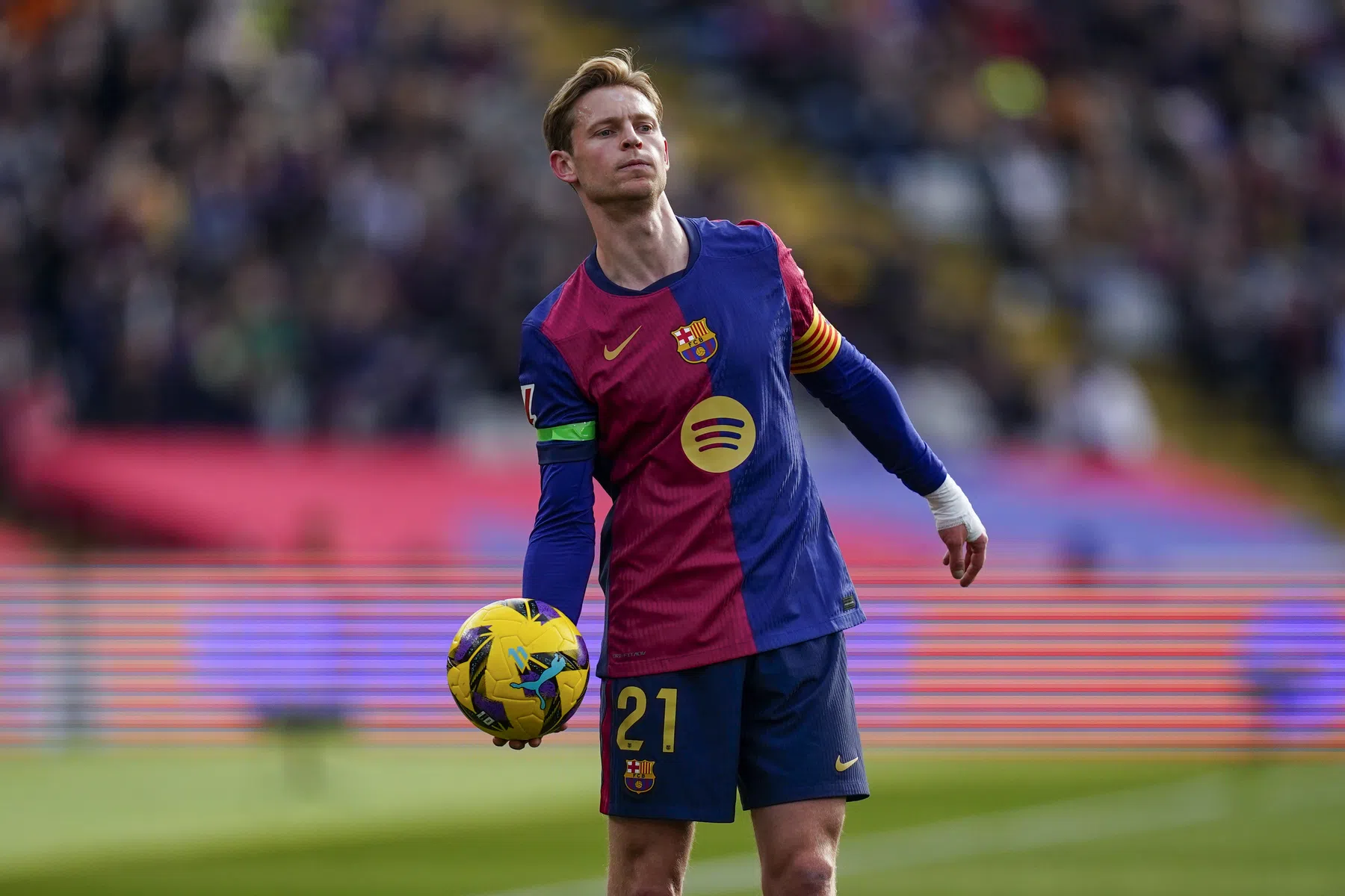 Barcelona profiteert na invalbeurt De Jong optimaal van puntenverlies Real