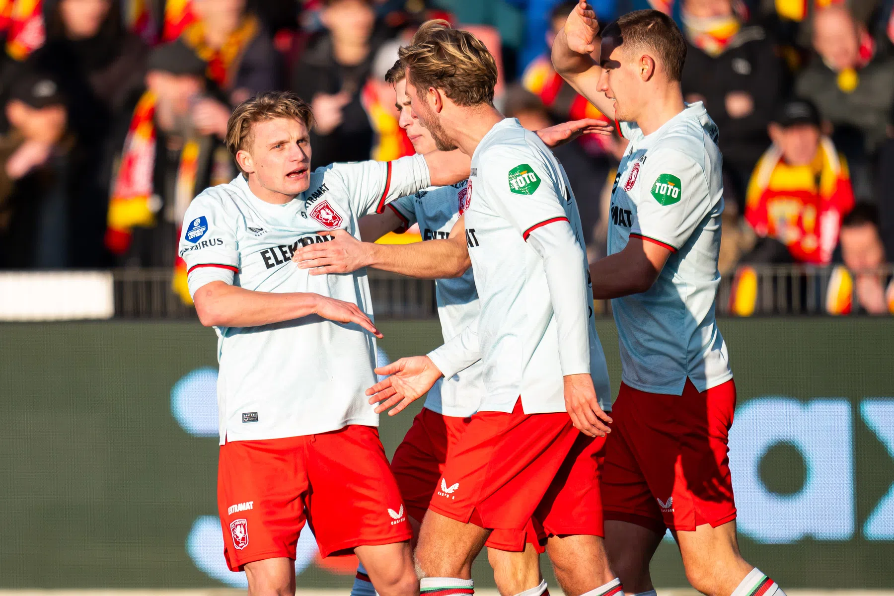 Go Ahead en FC Twente in evenwicht ondanks nieuwe Steijn-show