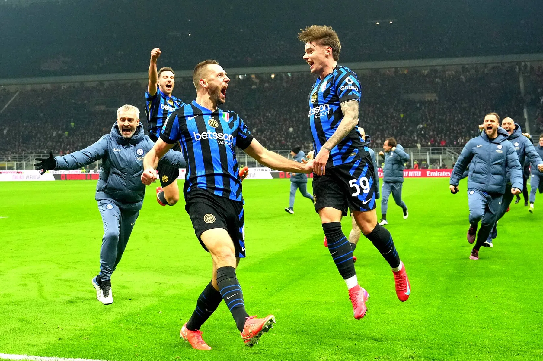 De Vrij voorkomt heldenrol Reijnders in Milanese derby