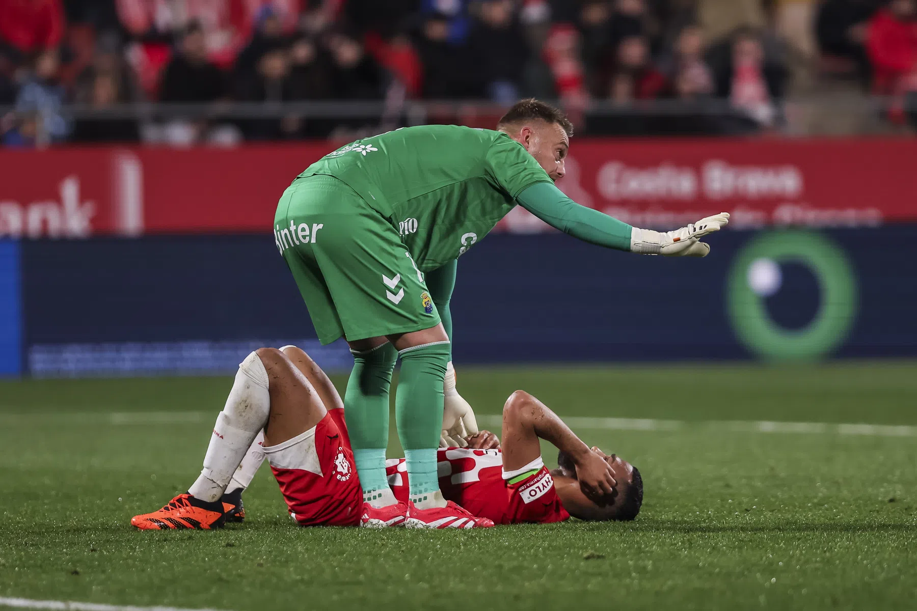 Las Palmas schiet weinig op met penaltysave Cillessen en goal van ex-PSV'er