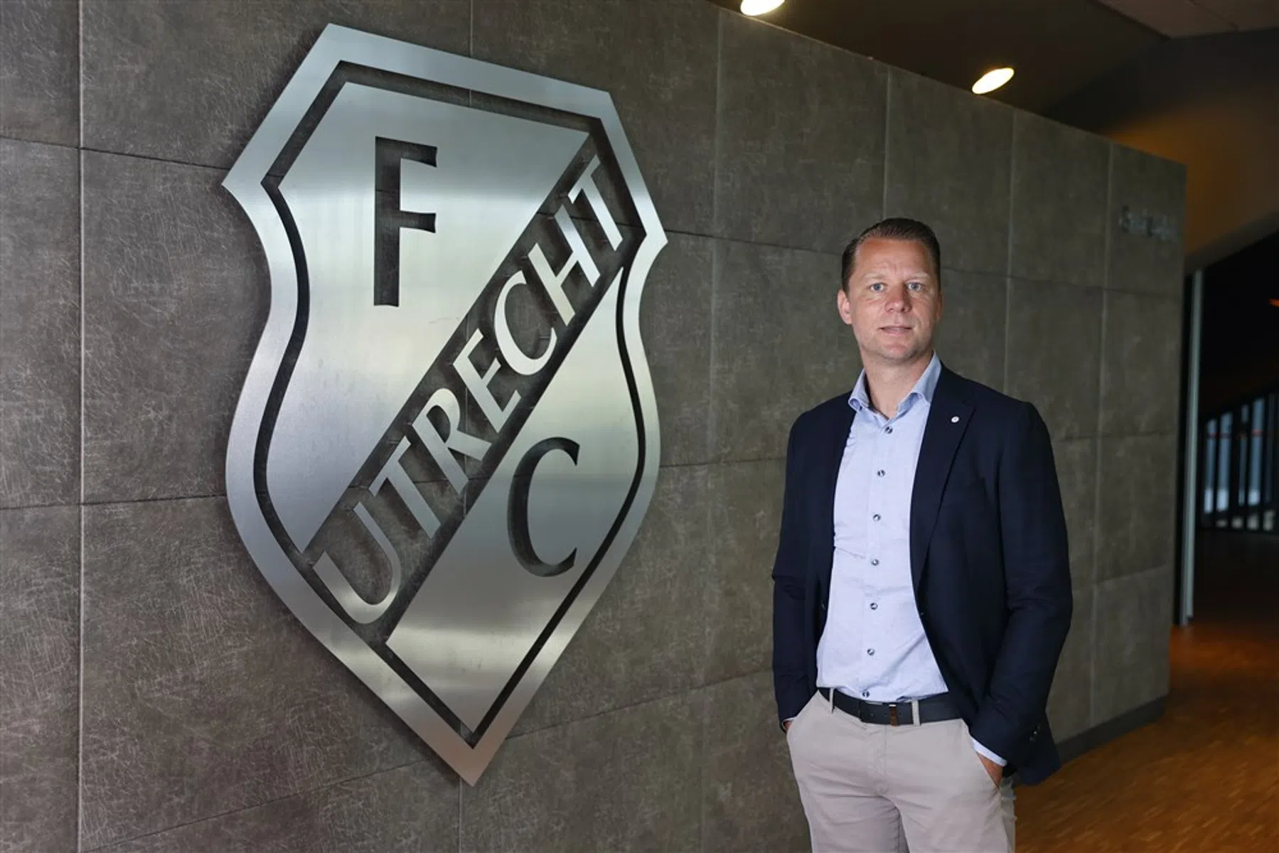 Waarom FC Utrecht Booth nu nog aan FC Twente verkoopt