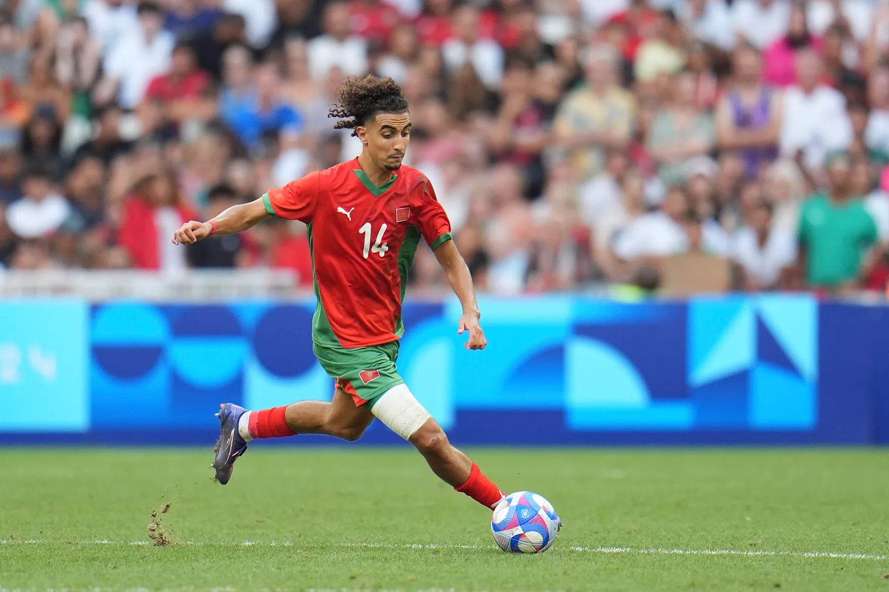 Targhalline over Feyenoord: 'Fans zorgen voor een van de beste sferen in Europa'