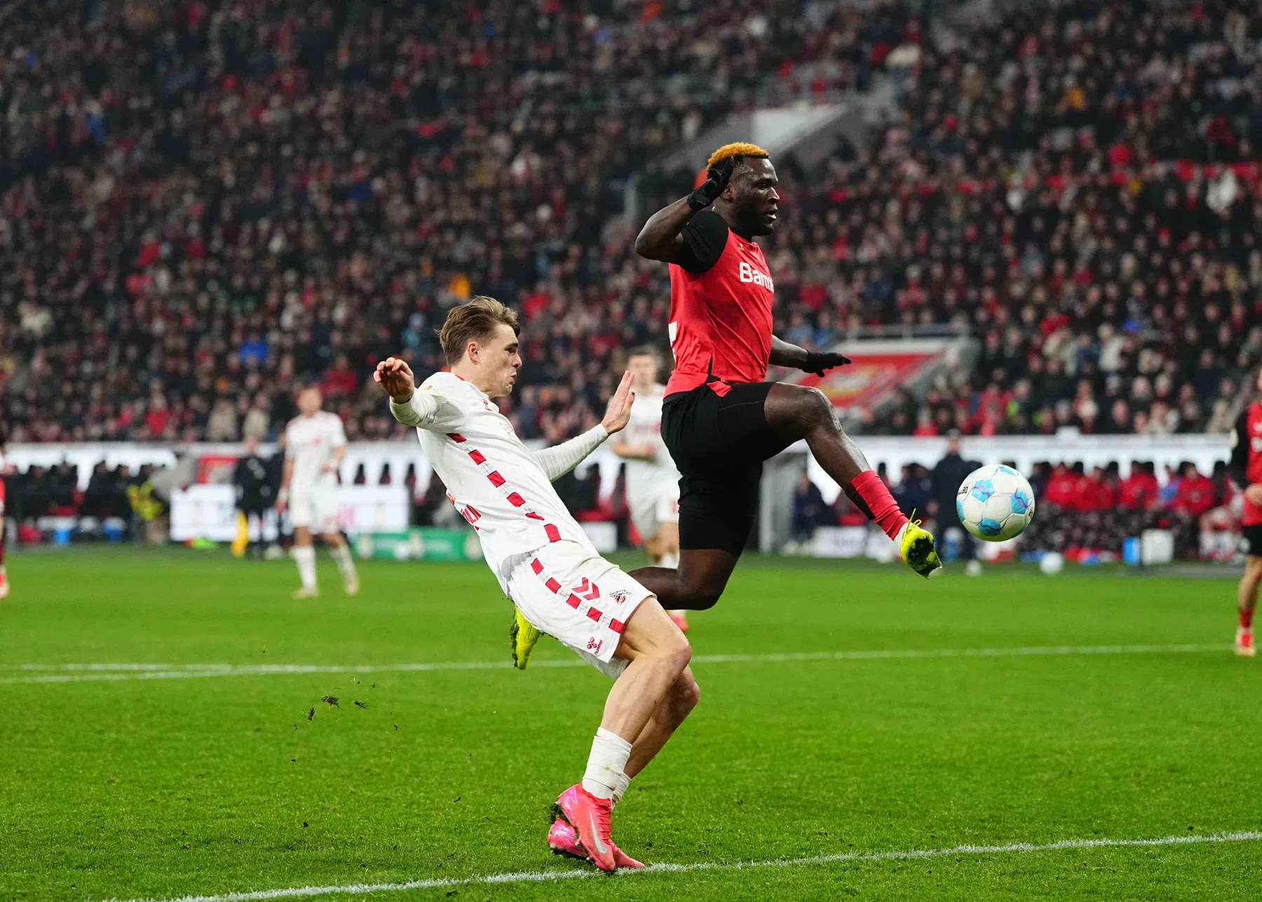 Geklapte megadeal krijgt Boniface niet klein: Leverkusen zwijnt tegen Köln
