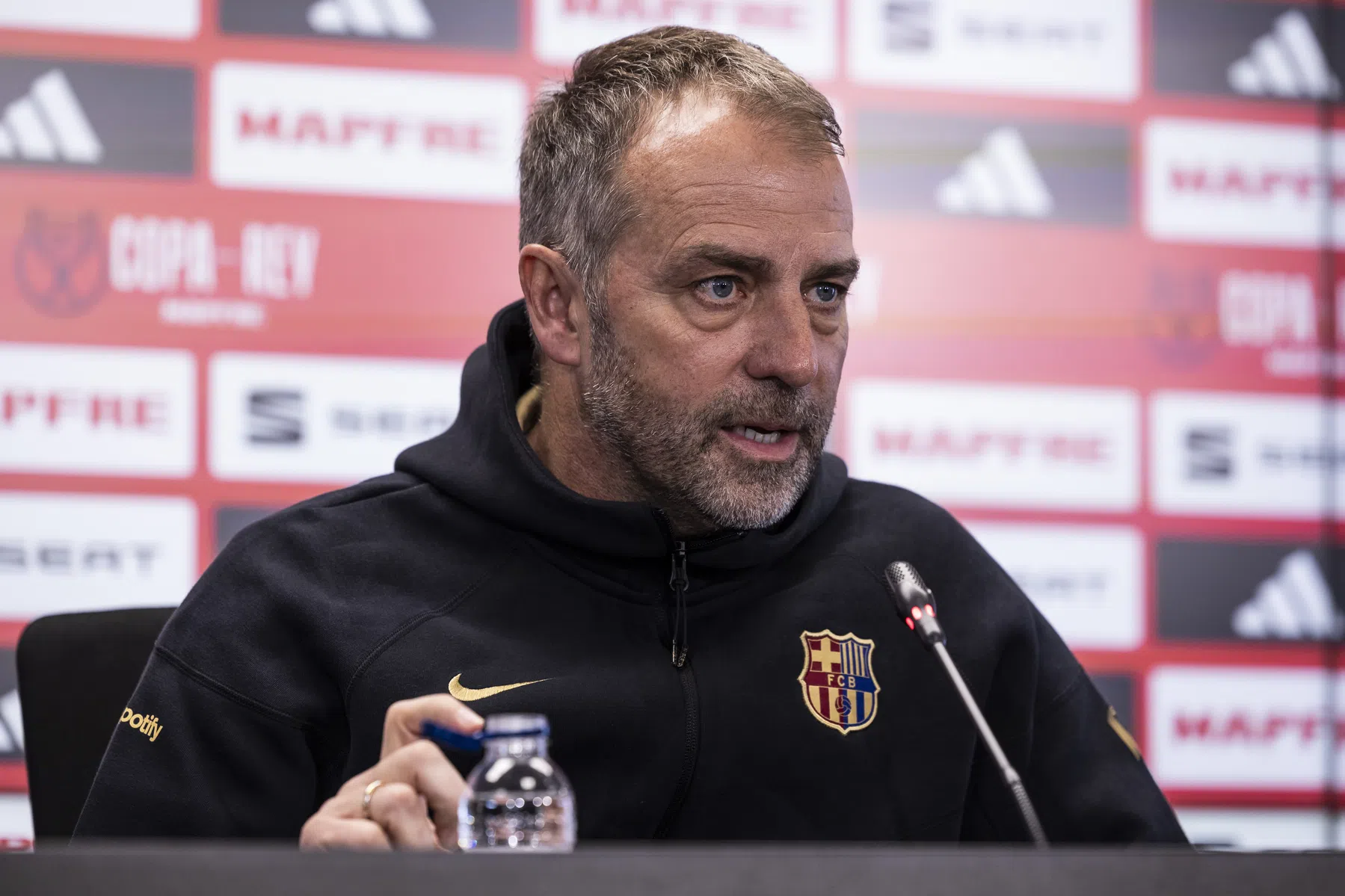 Flick toont begrip voor arbitrage na brief van Real: 'Ieder mens maakt fouten'