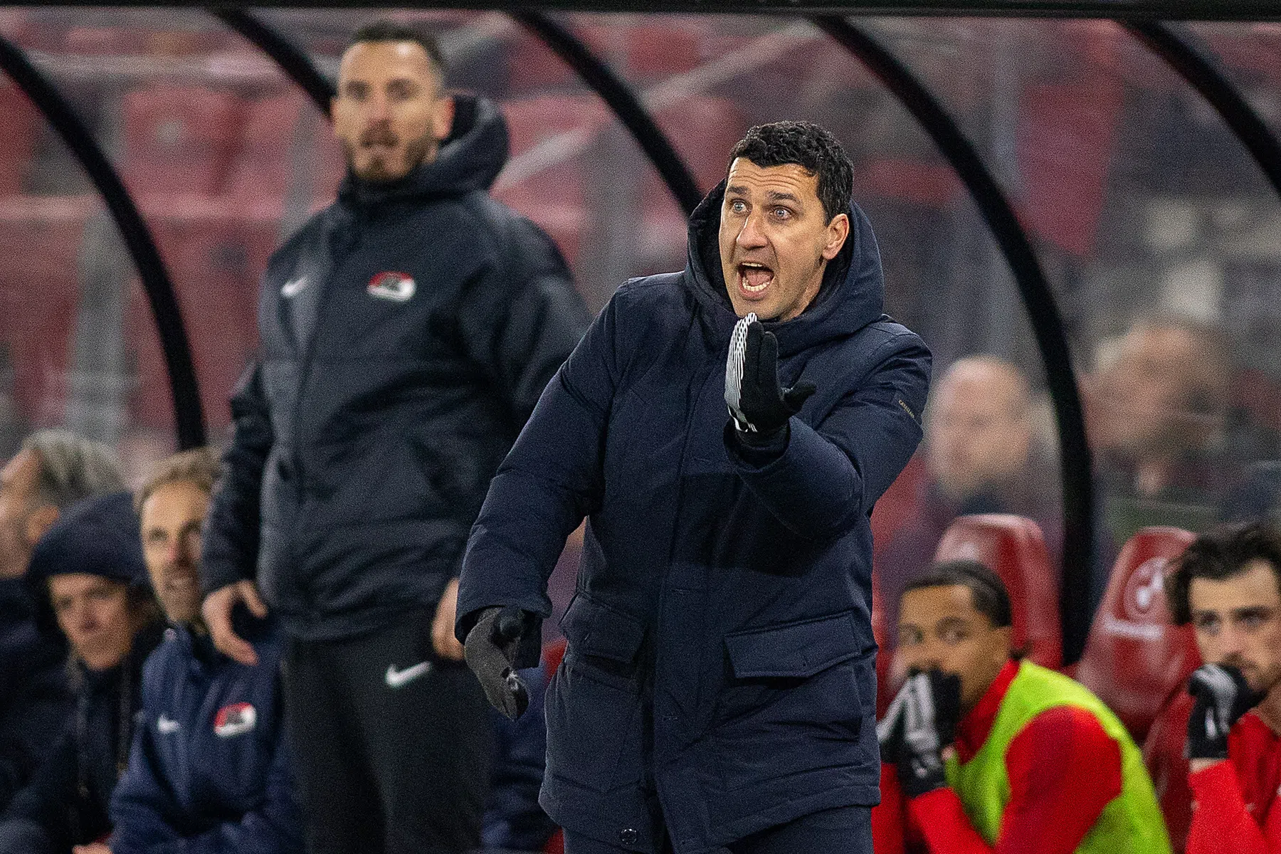 AZ-coach Martens niet te spreken over Nijhuis: 'Hij wilde een statement maken'