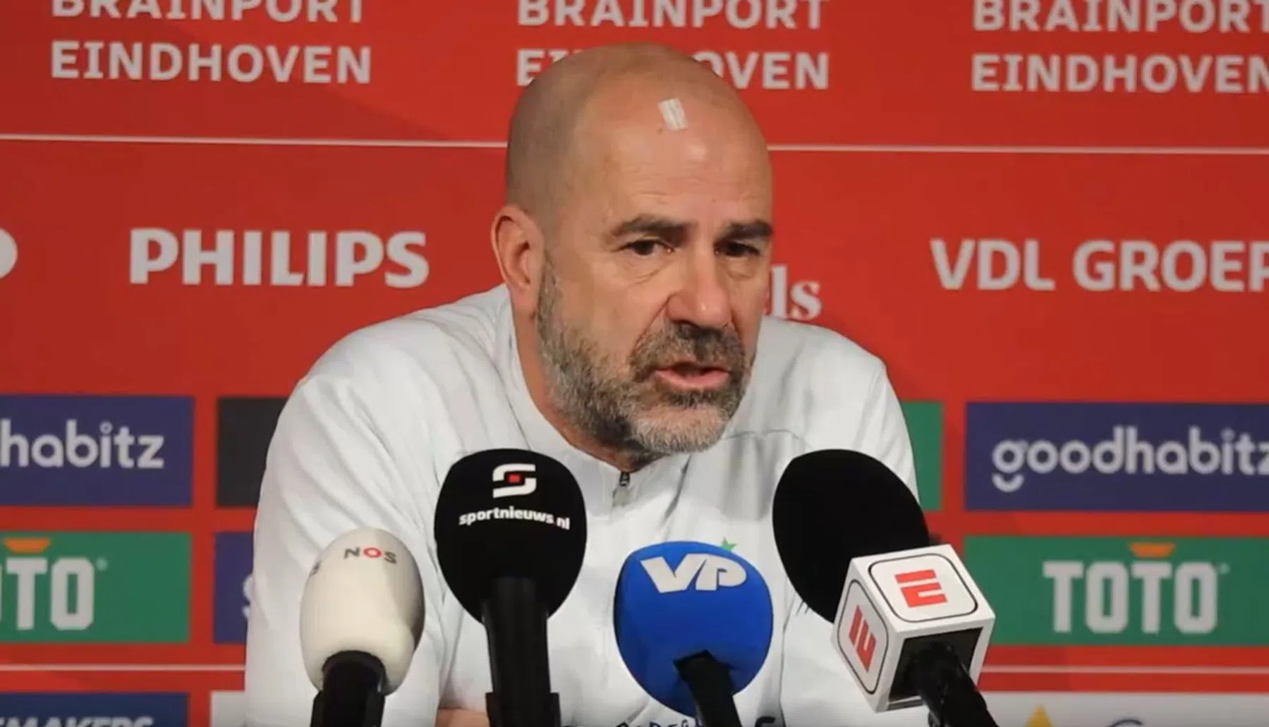 Bosz over Feyenoorders bij PSV: 'Geloof best dat zij nog supporter zijn'
