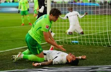 Thumbnail for article: Leverkusen bijt zich stuk op Wolfsburg, pijnlijke middag voor Dortmund